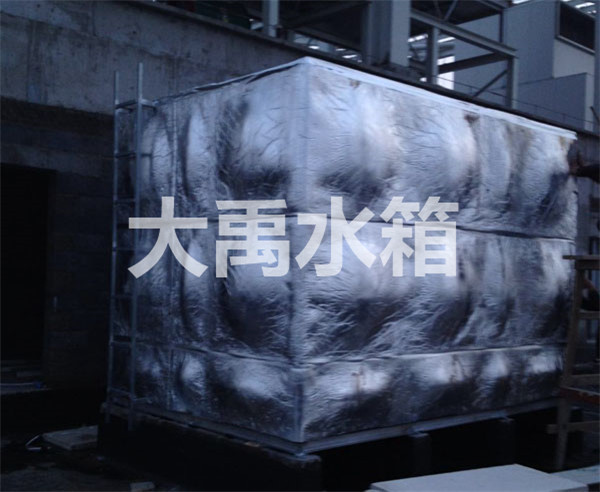 鄭東新區湖心島（dǎo）樓頂消防水箱